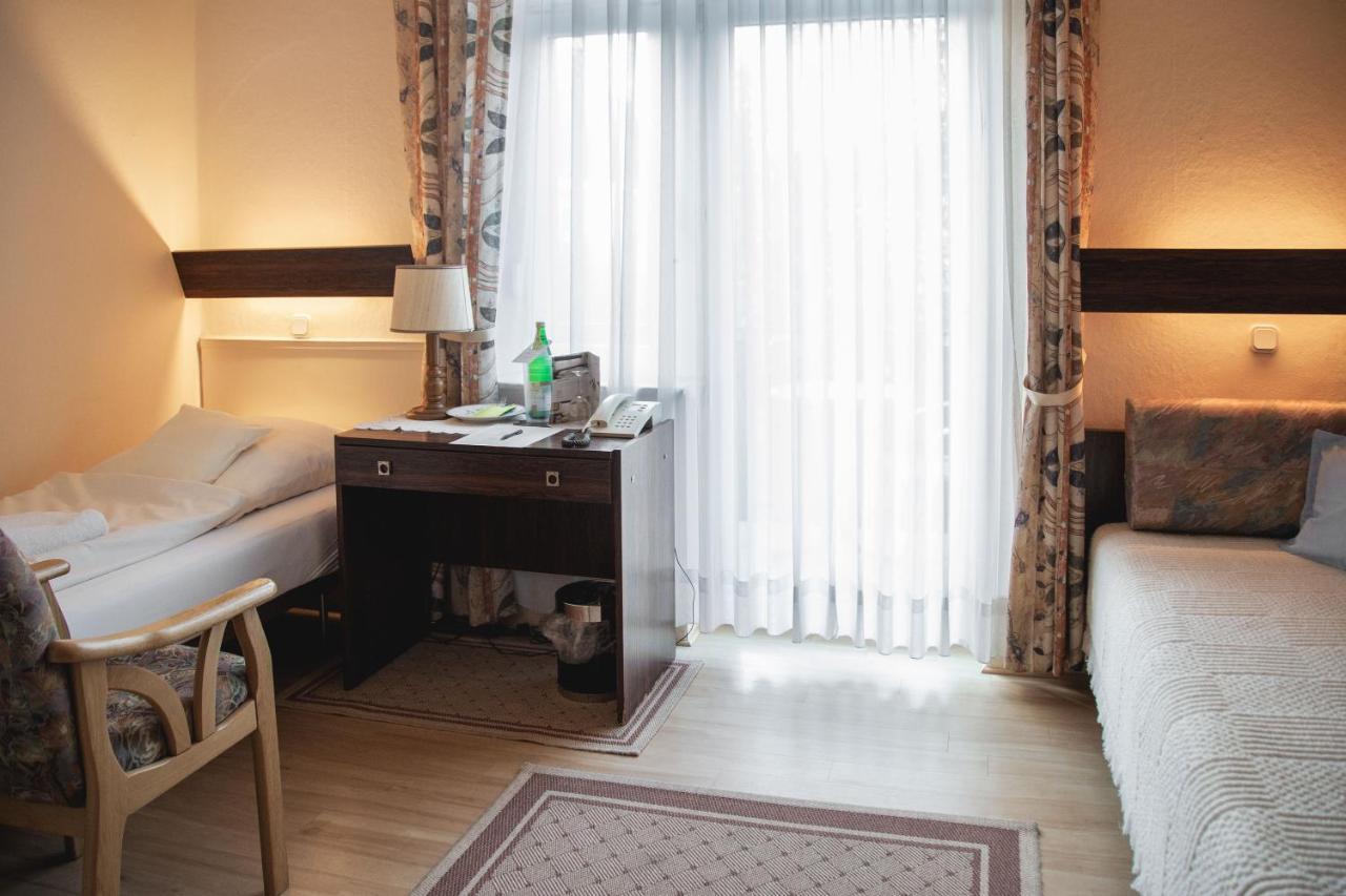 Haus Mecklenburg Hotel Pension Бад-Зальцуфлен Экстерьер фото